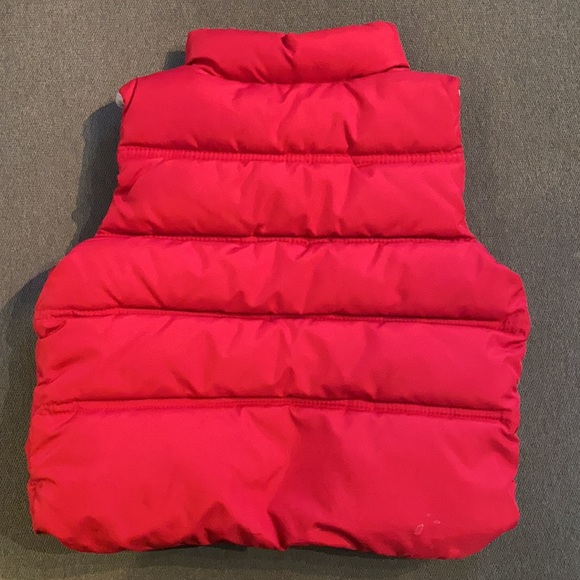 Gap lined vest in red size 18-24m - Picture 2 of 4